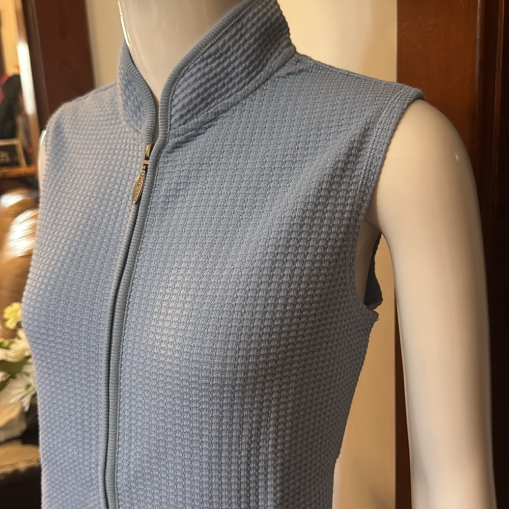 NWT long northern reflections size small Light Blue Sleeveless Zip-Up Vest